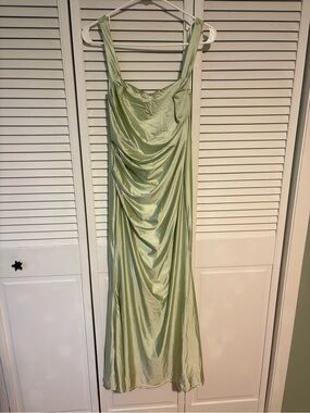 Cider - SATIN SCULPTURAL SQUARE NECK RUCHED MERMAID MAXI DRESS